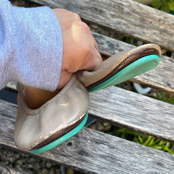 TIEKS  Taupe Ballet Flats women’s size 8 - Picture 9 of 16